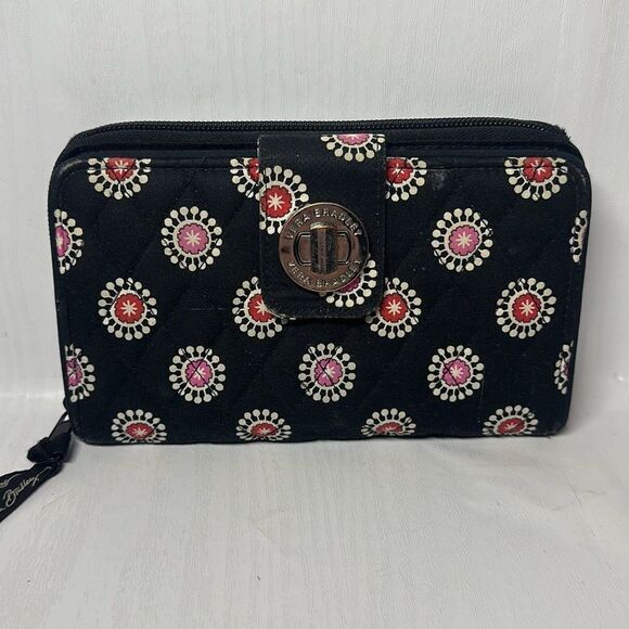 Vera Bradley Pirhouette Twist Lock Black Wristlet LOOK - Picture 1 of 9